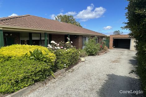 Property photo of 1 Collins Crescent Berwick VIC 3806