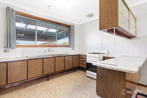 Property photo of 18 Leeson Grove Lalor VIC 3075