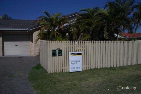 2/120 Whiting St, Labrador, QLD 4215