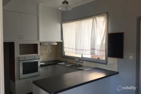 2/1 Verry St, Winston, QLD 4825