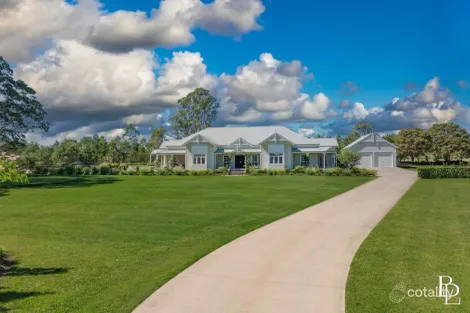 Property photo of 35 Greendale Close Nowra Hill NSW 2540
