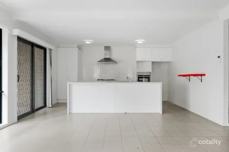Property photo of 16 Lightwood Way Maidstone VIC 3012
