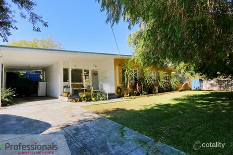 Property photo of 74 Ferdinand Crescent Coolbellup WA 6163