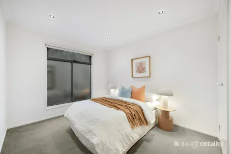 Property photo of 50 Hall Mark Road Mordialloc VIC 3195