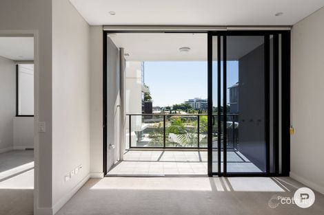 Property photo of 20210/37D Harbour Road Hamilton QLD 4007