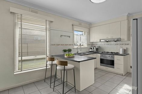 Property photo of 7 Clapham Avenue Springvale VIC 3171
