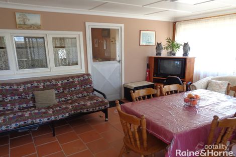 Property photo of 25 Shearwater Way Thompson Beach SA 5501