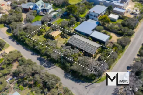 Property photo of 24 Constantine Avenue St Andrews Beach VIC 3941