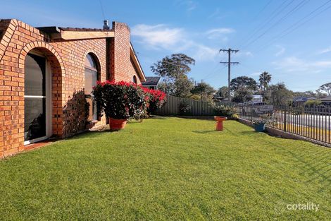 Property photo of 9 Warrina Avenue Summerland Point NSW 2259