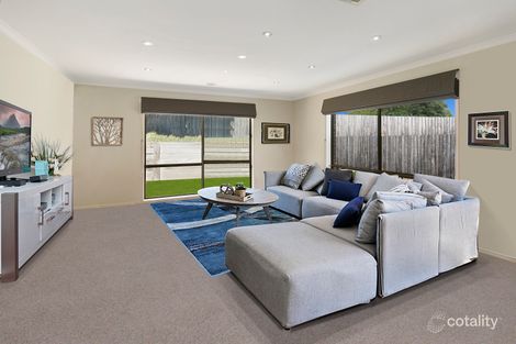 Property photo of 11 Astall Street Carrum Downs VIC 3201