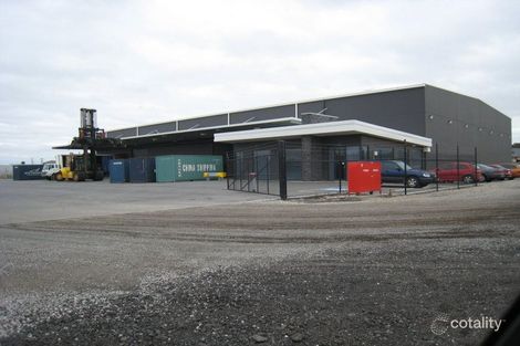 22 Sara Gr, Tottenham, VIC 3012