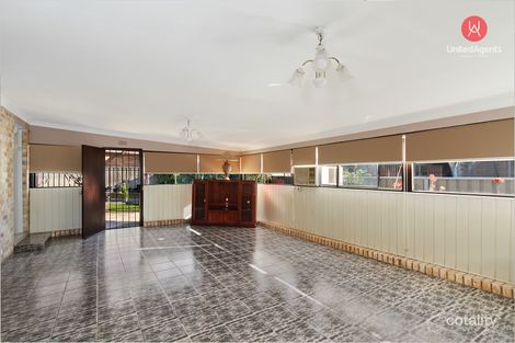 Property photo of 18 Kapovic Street Edensor Park NSW 2176