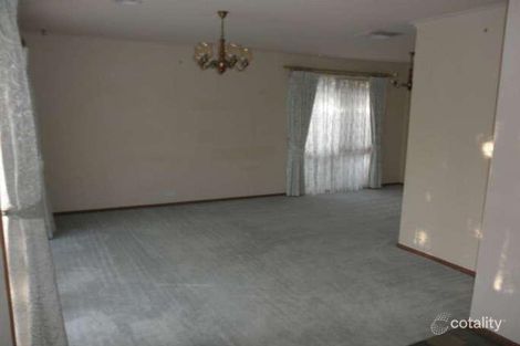 Property photo of 1 Chat Place Werribee VIC 3030