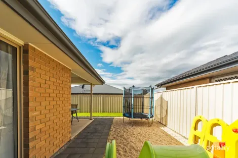 Property photo of 3 Hogben Avenue Reid SA 5118