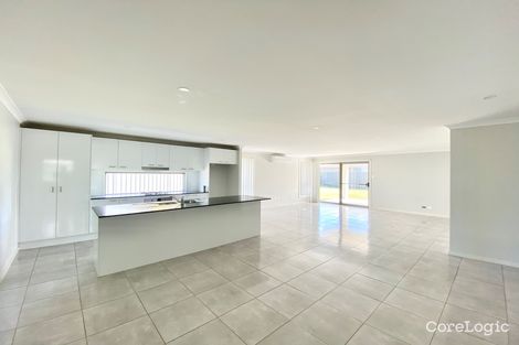 Property photo of 3 Groundsel Street Fern Bay NSW 2295