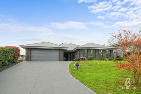 5 Ouita Cl, Greta, NSW 2334