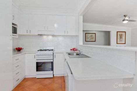 Property photo of 33 Elouera Crescent Kanahooka NSW 2530