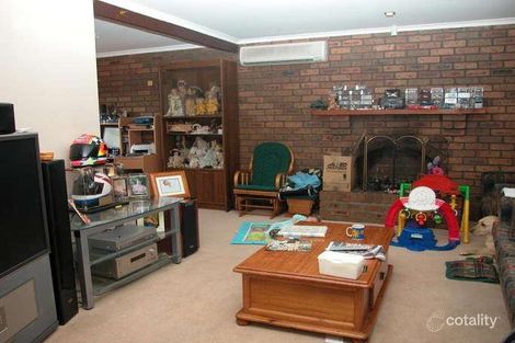 Property photo of 25 Sandfield Drive Carrum Downs VIC 3201