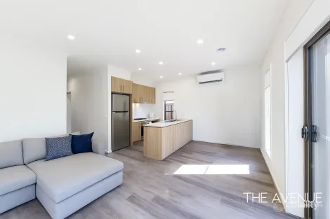 14 Stacey Pde, Mount Cottrell, VIC 3024