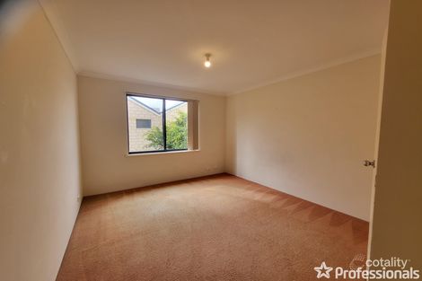 Property photo of 62 Lakeside Drive Joondalup WA 6027