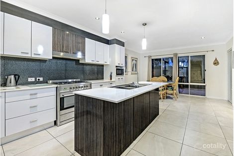 Property photo of 2/32 Compass Drive Biggera Waters QLD 4216