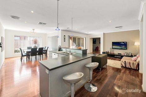 Property photo of 10 Glenbrook Crescent Lynbrook VIC 3975