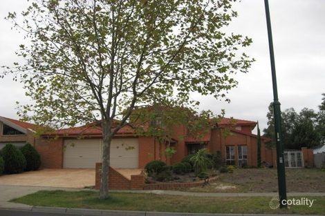 4 Royal Cres, Hillside, VIC 3037