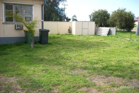 32 Hands Ave, Carey Park, WA 6230