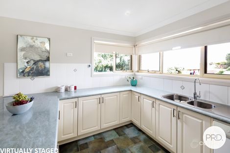Property photo of 2 Gallipoli Place Orange NSW 2800