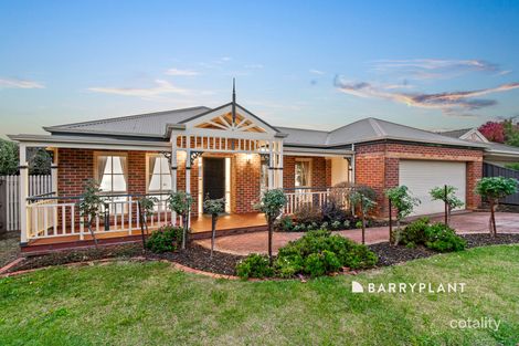15 Mayfair Cres, Narre Warren, VIC 3805