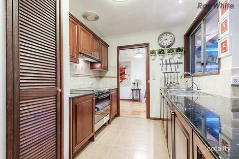 Property photo of 3 Denham Court Kealba VIC 3021