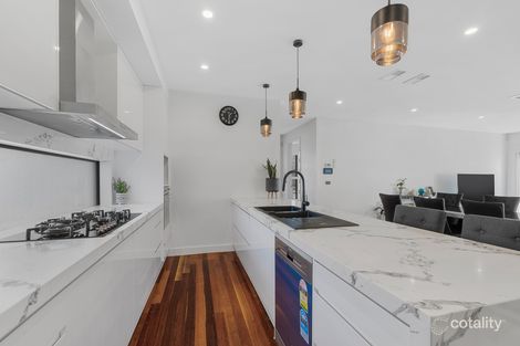 Property photo of 1/32 Blackburn Road Doncaster East VIC 3109