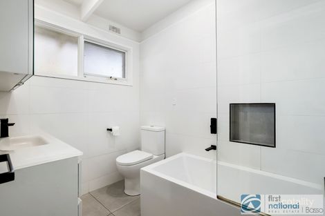 Property photo of 38 Woonton Crescent Rosebud VIC 3939