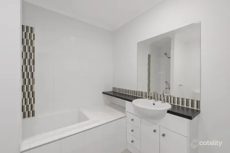 Property photo of 3/4 Maranoa Street Coomera QLD 4209