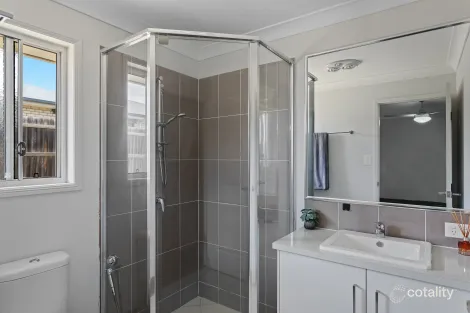 Property photo of 7 Leyden Drive Oakey QLD 4401