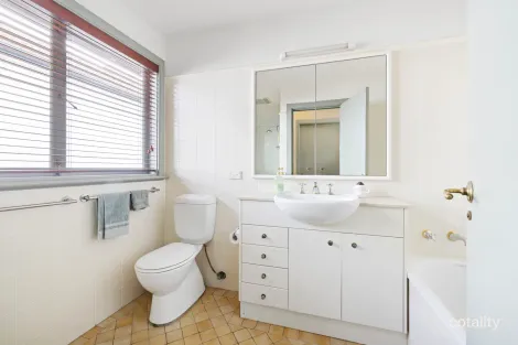 Property photo of 79 Fairlight Street Fairlight NSW 2094