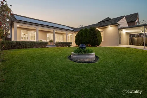 17 Old Belair Rd, Mitcham, SA 5062