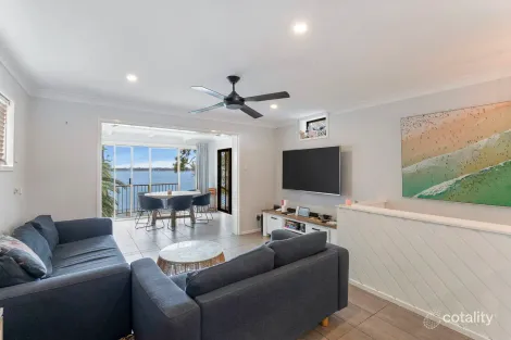 Property photo of 187 Panorama Avenue Charmhaven NSW 2263