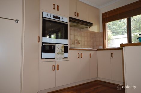 Property photo of 37 The Deviation Wheelers Hill VIC 3150