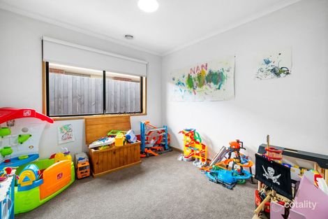 Property photo of 10 Dunk Court Hoppers Crossing VIC 3029