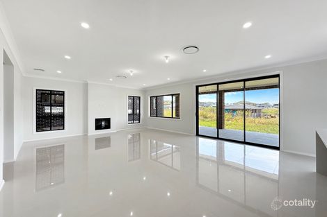 Property photo of 45 Flying Fox Circuit Oakville NSW 2765