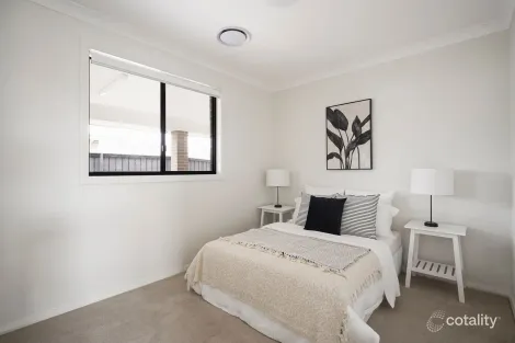 Property photo of 5 Solomon Street Renwick NSW 2575