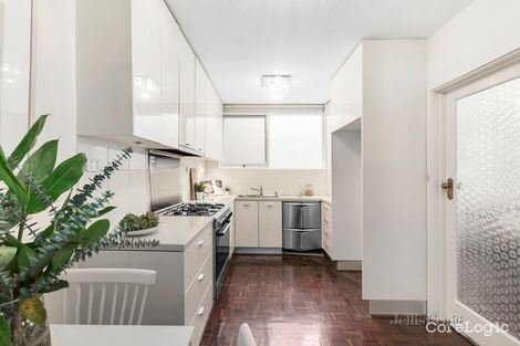 Property photo of 2/641 Toorak Road Toorak VIC 3142