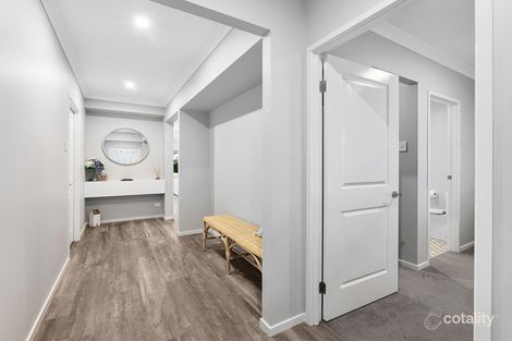 12 Minerva St, South Ripley, QLD 4306