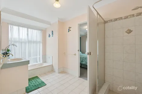 Property photo of 10 Kimbe Court Mindarie WA 6030