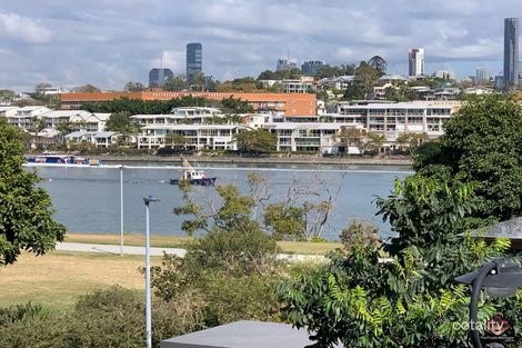 Property photo of 4/44 Addison Avenue Bulimba QLD 4171