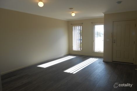 Property photo of 2/7 Vanderbilt Avenue Truganina VIC 3029