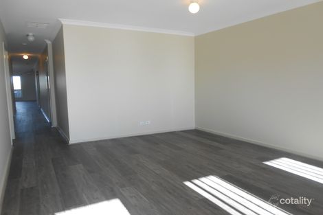 Property photo of 2/7 Vanderbilt Avenue Truganina VIC 3029