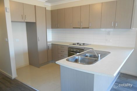 Property photo of 2/7 Vanderbilt Avenue Truganina VIC 3029