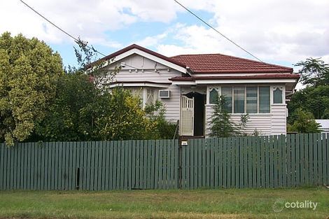 2 Crown St, Silkstone, QLD 4304